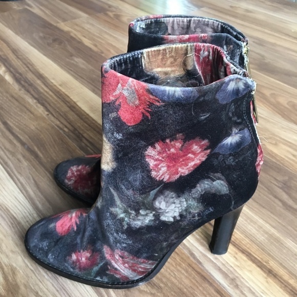 Joie Blayze Floral Print Velvet Booties - Picture 5 of 8